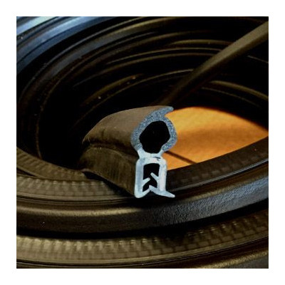 GM002 · 34x16mm Goma Estanqueidad Frontal · Caucho EPDM