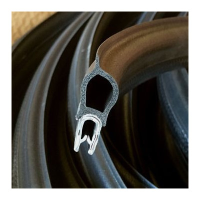 GM008 · 33.4x13.3mm Goma Estanqueidad Frontal · Caucho PVC + EPDM