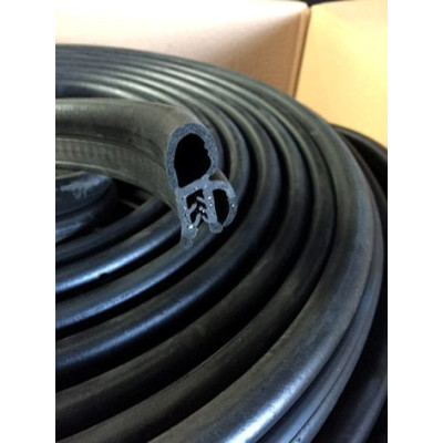 GM016 · 37.3x15.5mm Goma estanqueidad frontal + pestaña · Caucho EPDM