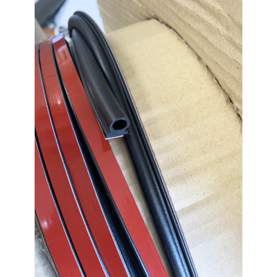 GV001N/GV034 · 10x10.5mm Perfil Esponjoso con/sin Adhesivo · Caucho EPDM Flexible