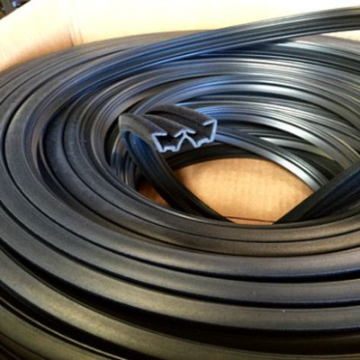 CR012 · 17x12mm Guía Cristal Flocada Doble · Flexible · Caucho EPDM