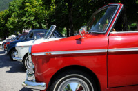 Glazing trim for windows and glass: windshield seals, classic car profiles, and window channels/belt weatherstrips