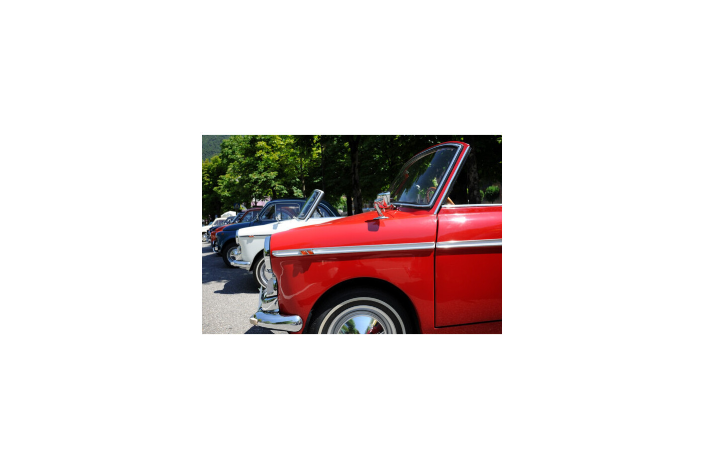 Perfilería para lunas y cristales: gomas de parabrisas, perfiles para coche clásico y guías/lamelunas